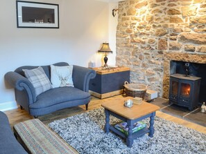 Fireplace - 3 bedroom accommodation in Dornoch, near Tain (Dornoch, near Tain)