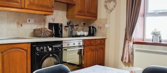 2 bedroom accommodation in Auchmithie, near Arbroath