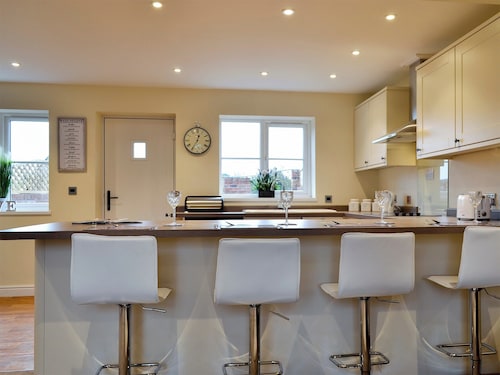 2 bedroom accommodation in Aldbrough, near Hornsea