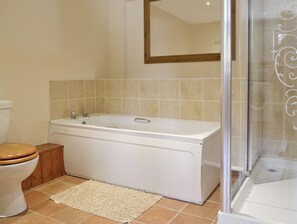 Towels - Pond Cottage - UKC3736 (Foxley, near Fakenham)