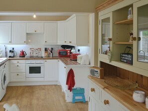 High chair, cookware/dishes/utensils