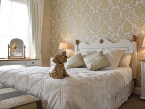 7 bedrooms, free WiFi, bed sheets