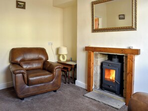 Fireplace - 2 bedroom accommodation in Skinningrove, near Saltburn-by-the-Sea (Skinningrove, near Saltburn-by-the-Sea)