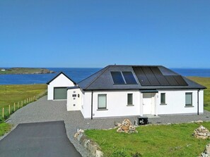 Exterior - 2 bedroom accommodation in Aird, near Stornoway (Aird, near Stornoway)