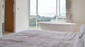 5 Schlafzimmer, kostenloses WLAN, Bettwäsche
