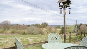 Outdoor dining - 2 bedroom accommodation in Greenhead, near Haltwhistle (Greenhead, near Haltwhistle)