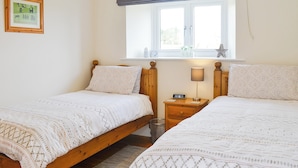 2 bedrooms, free WiFi, bed sheets - 2 bedroom accommodation in Greenhead, near Haltwhistle (Greenhead, near Haltwhistle)