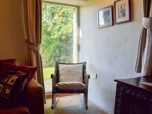 Living area - Megs Cottage Butterton (Butterton, near Leek)