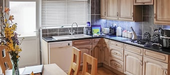 2 bedroom accommodation in Theddlethorpe, near Mablethorpe