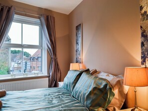 3 bedrooms, free WiFi, bed sheets