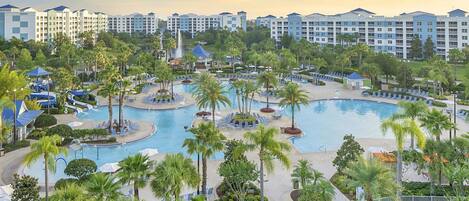 من حمّامات السباحة المغطاة، حمّام سباحة خارجي