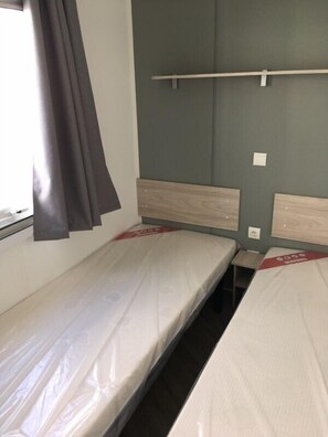 Décoration personnalisée, ameublement personnalisé, rideaux occultants