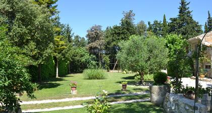 Location gite "la Cagnone" à Bédoin au pied du Mont Ventoux avec jardin privé