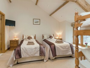 2 bedrooms, free WiFi, bed sheets