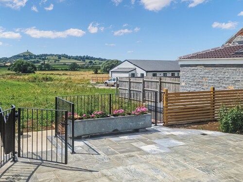 The Farmhouse - UK10655