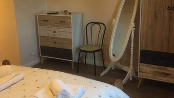 3 bedrooms, free WiFi, bed sheets