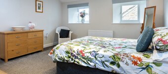 2 bedroom accommodation in Salterforth, near Barnoldswick