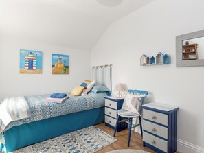 4 bedrooms, free WiFi, bed sheets