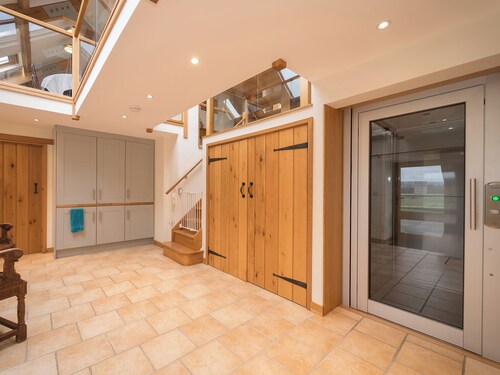 7 bedroom accommodation in Pwllglas, near Ruthin