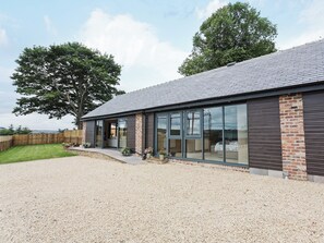Exterior - 3 bedroom accommodation in Witton Gilbert, near Durham (Witton Gilbert, near Durham)