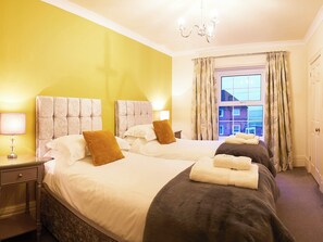4 habitaciones, wifi gratis y ropa de cama