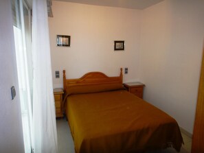2 quartos, acesso à internet, roupa de cama