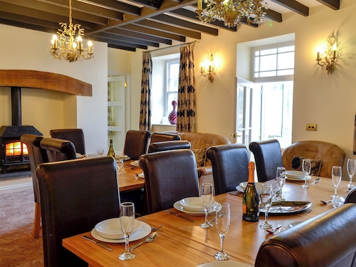 7 makuuhuoneen majoitus Capel Bangorissa, lähellä Aberystwyth