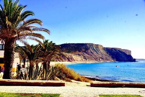 Moderne T2 Villa, 5 Sekunden vom Strand entfernt, in Praia da Luz.