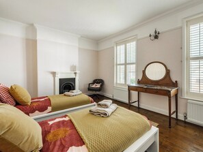 3 bedrooms, free WiFi, bed sheets