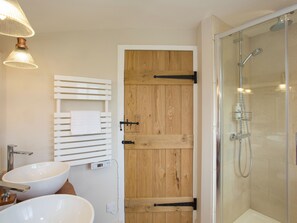 Towels - 5 bedroom accommodation in Carlton-in-Coverdale, near Leyburn (Carlton-in-Coverdale, near Leyburn)