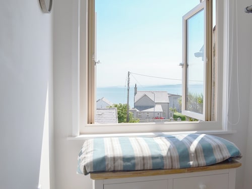3 bedroom accommodation in Moelfre, near Benllech