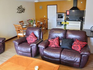 Interior - 3 bedroom accommodation in Horning, near Wroxham (Horning, near Wroxham)