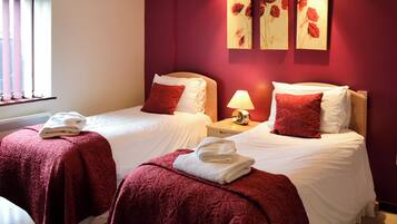 3 bedrooms, free WiFi, bed sheets