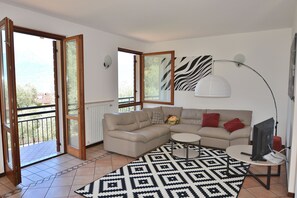 TV - Villa Carducci (Torri del Benaco)