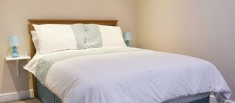 2 bedroom accommodation in Weymouth