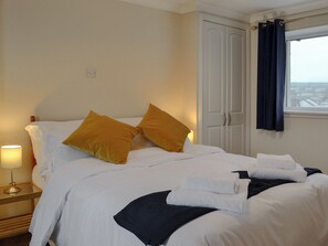 4 habitaciones, wifi gratis y ropa de cama