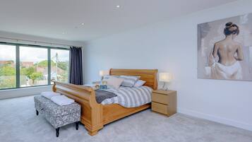 5 soverom, wi-fi (inkludert), sengetøy og rullestolvennlig