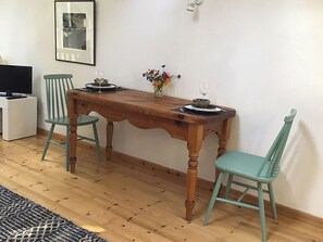 Dining - 1 bedroom accommodation in Hoe, near Dereham (Hoe, near Dereham)