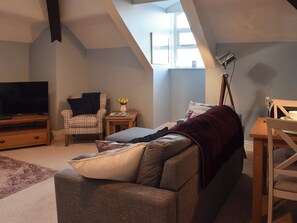 Living area - 1 bedroom accommodation in Saltburn-by-the-Sea (Saltburn-by-the-Sea)