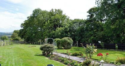 3 makuuhuoneen majoitusta Mabie, lähellä Dumfries