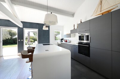 Villa 6 Suites - Heated Pool-Garden Clos- 50M from the sea- Sainte-Marie Ré