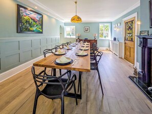 Dining - 5 bedroom accommodation in Hinderwell, near Whitby (Hinderwell, near Whitby)