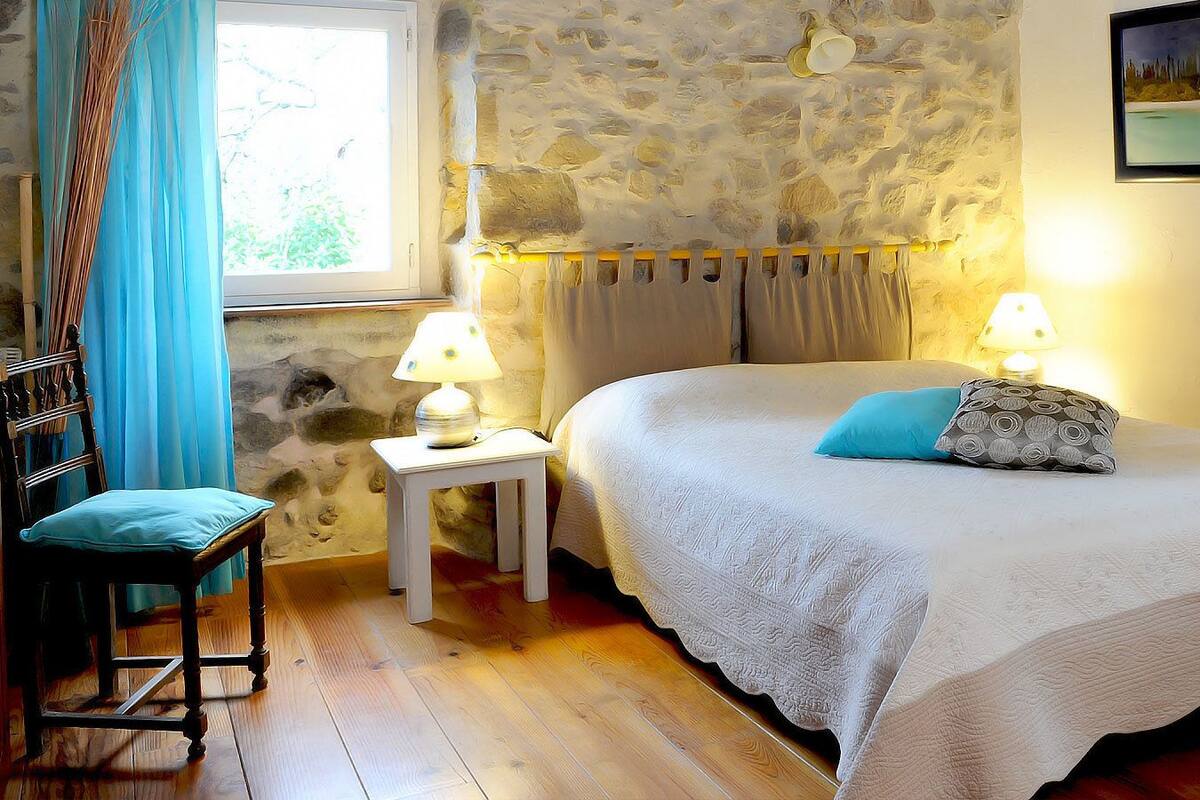 Chambre Double (Rihiveli) | Bureau, rideaux occultants, Wi-Fi gratuit, décoration personnalisée