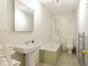 Towels - 2 bedroom accommodation in Naast, near Poolewe (Naast, near Poolewe)