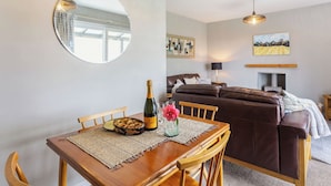 Interior - 2 bedroom accommodation in Naast, near Poolewe (Naast, near Poolewe)