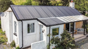 Exterior - 2 bedroom accommodation in Naast, near Poolewe (Naast, near Poolewe)