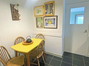 Dining - 2 bedroom accommodation in Naast, near Poolewe (Naast, near Poolewe)