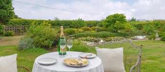 1 bedroom accommodation in Mortimers Cross, near Leominster