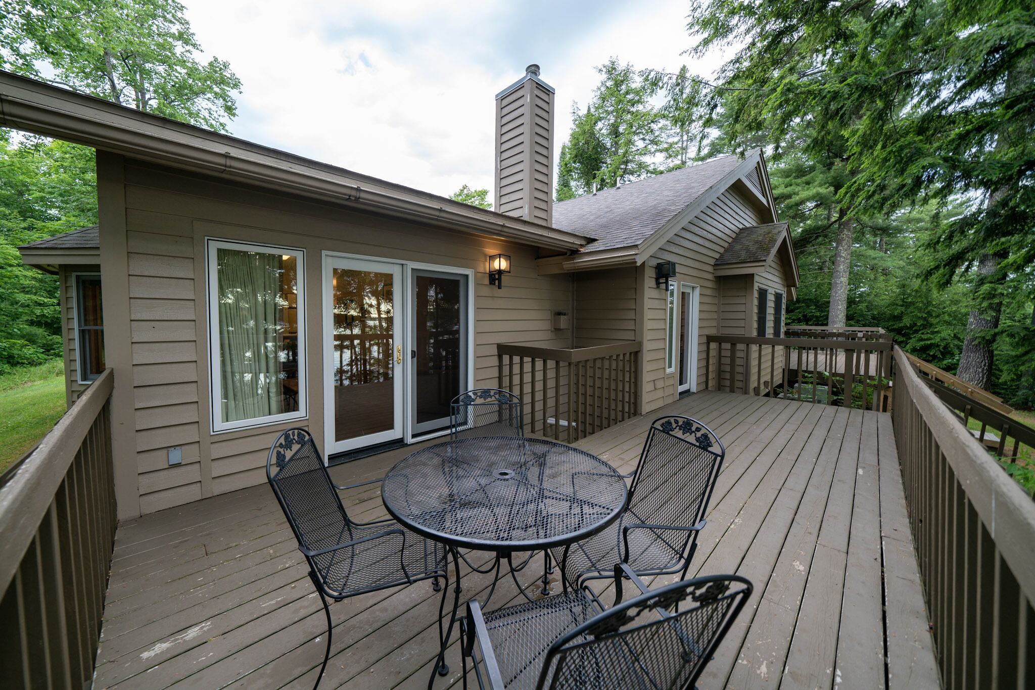 Deluxe Condo, Lake View, Lakeside | Sundeck