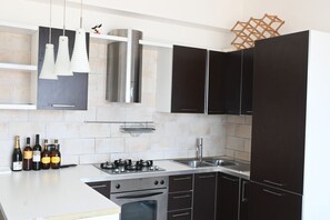 Frigorífico y horno